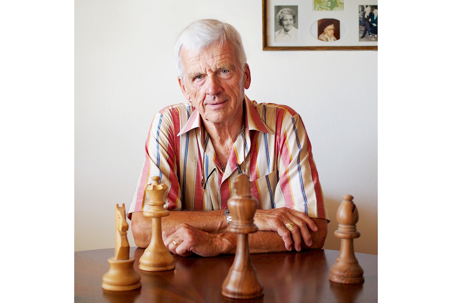 « Mein Schwiegervater war ein begeisterter Schachspieler. Ich schenkte ihm zum Geburtstag und zu Weihnachten selbstgedrechselte Schachfiguren. Damit habe ich ihm eine grosse Freude bereitet.» Kurt Eichenberger (73), 4. Stock