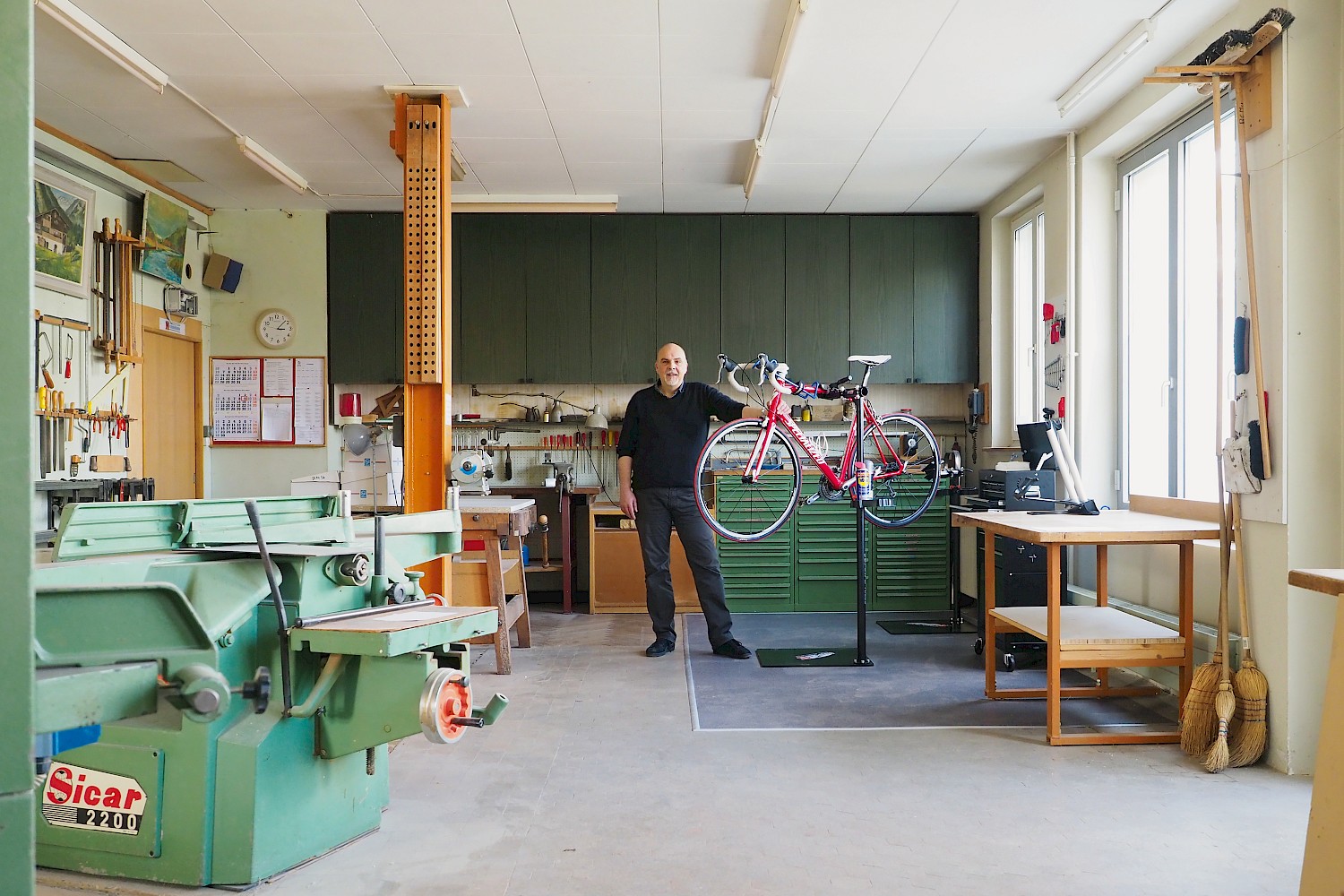 Als begeisterter Velofahrer  bin ich daran interessiert,  mein Wissen weiterzugeben.